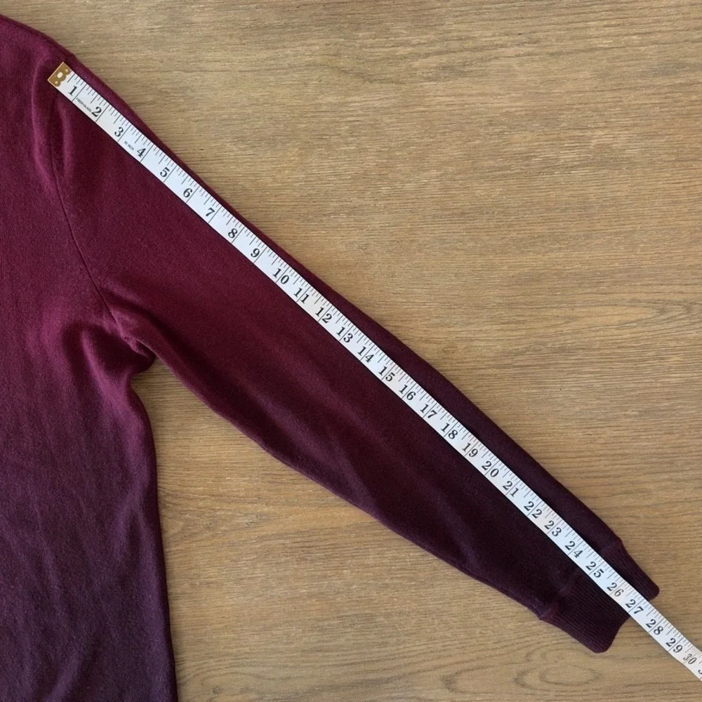 VINCE Men's Burgundy Ombré Dip-dyed Crewneck Sweater-Wool Cashmere Blend-Sz Med - Picture 7 of 13